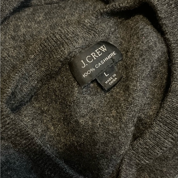 J Crew Men’s Dark Grey 100% Cashmere Sweater - Large - Picture 2 of 2
